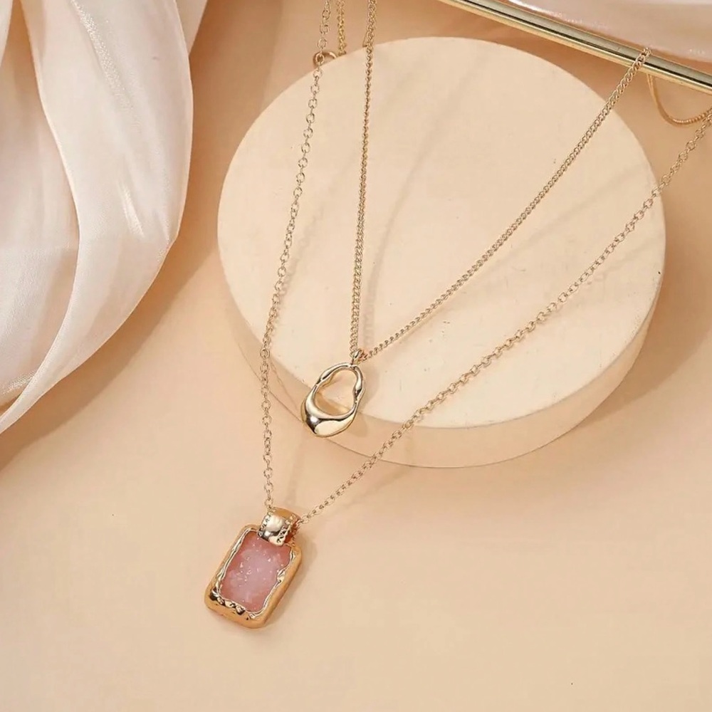 SHEIN Classic Layered Cut Out Briolette Necklace W/ PINK Resin Square Pendant